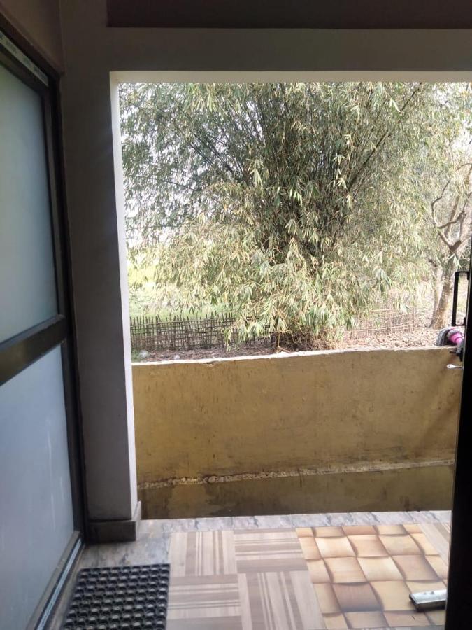 Woodland Lodge And Restaurant Guwahati Exterior foto