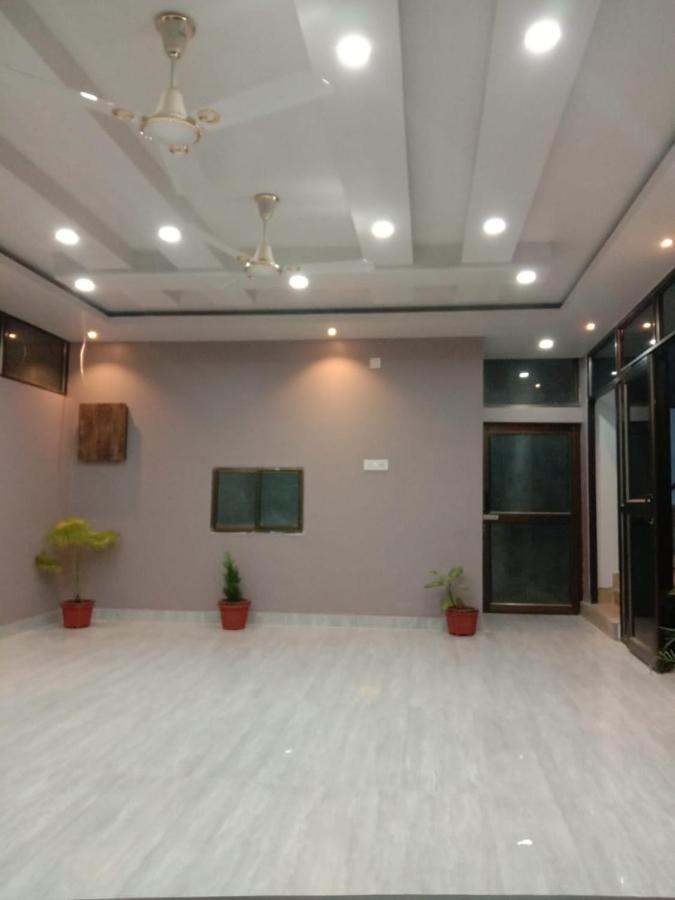 Woodland Lodge And Restaurant Guwahati Exterior foto